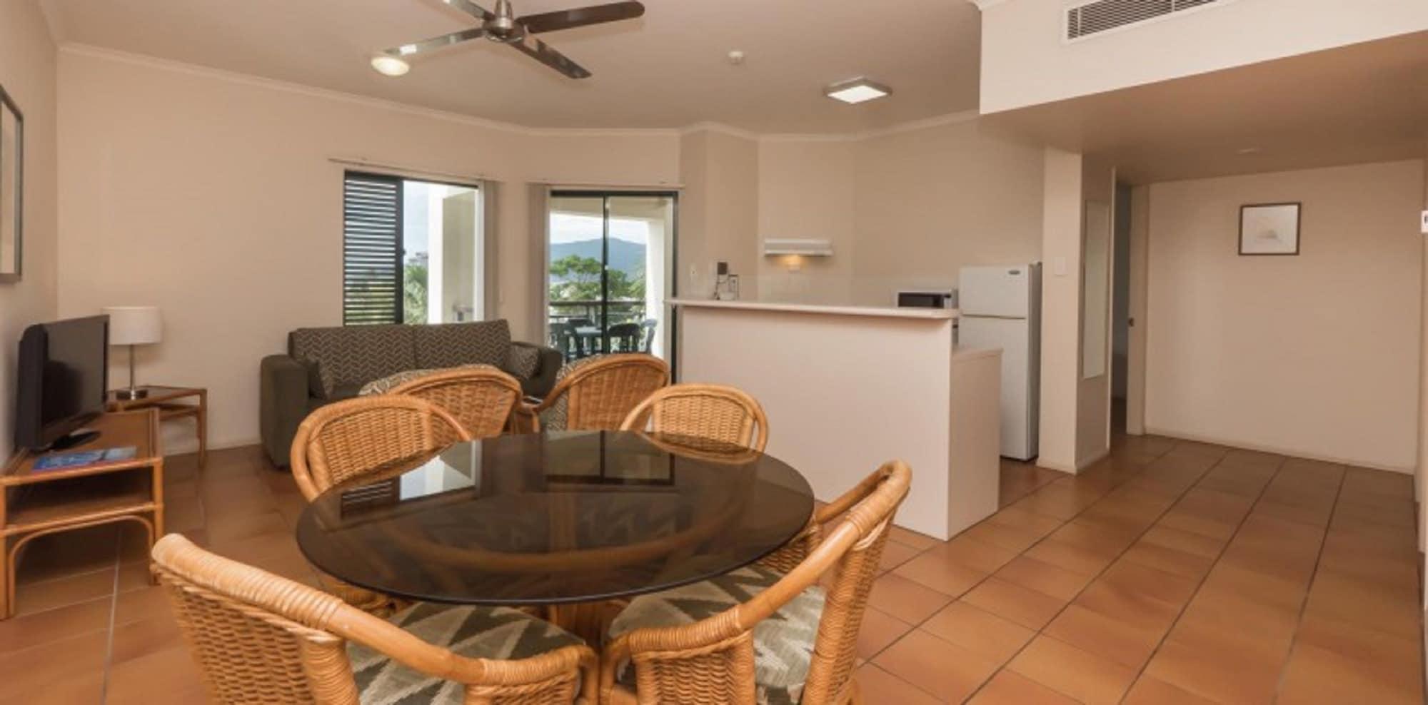 Tropic Towers Apartments Cairns Eksteriør bilde