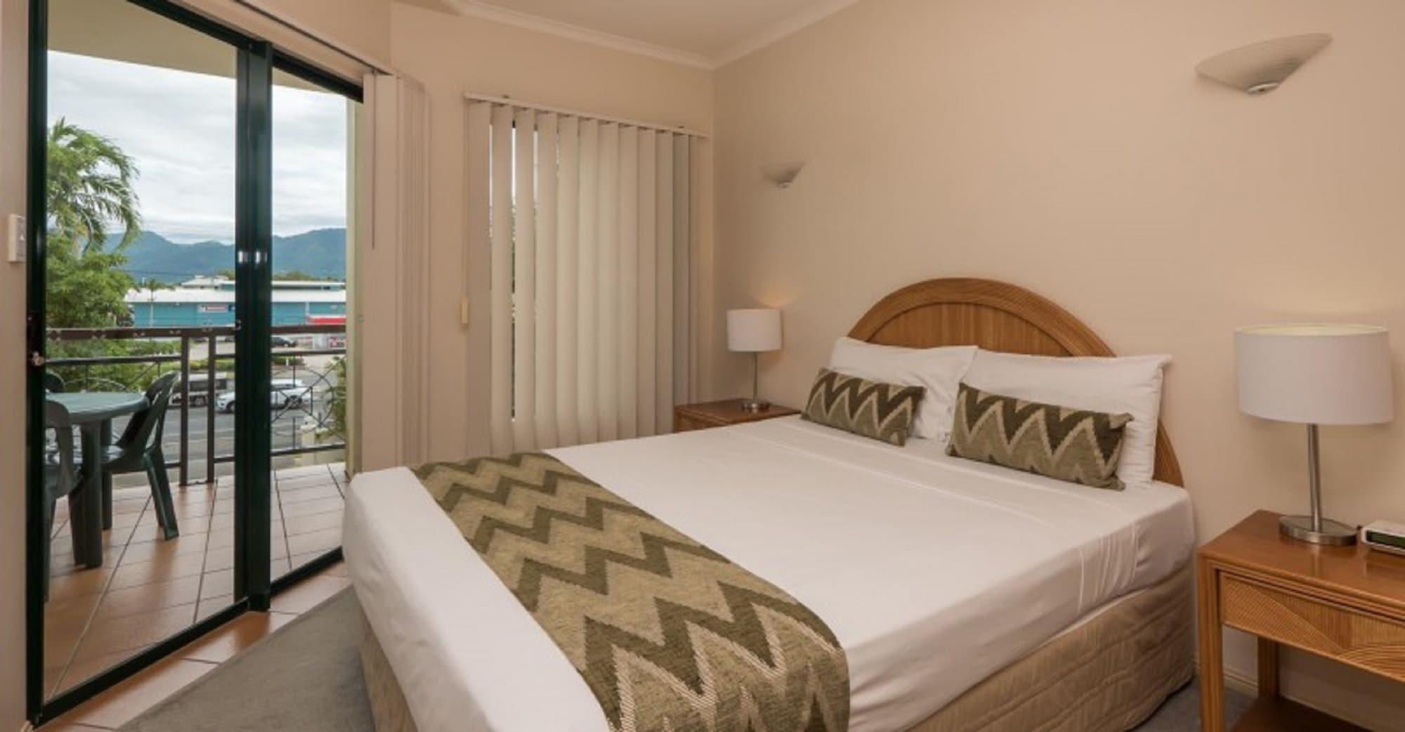 Tropic Towers Apartments Cairns Eksteriør bilde
