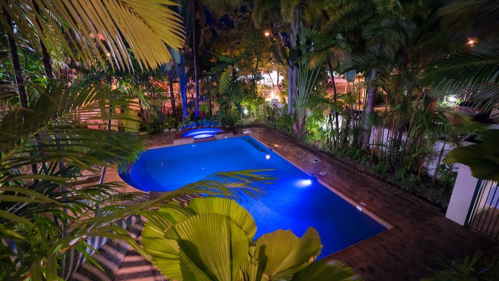 Tropic Towers Apartments Cairns Eksteriør bilde