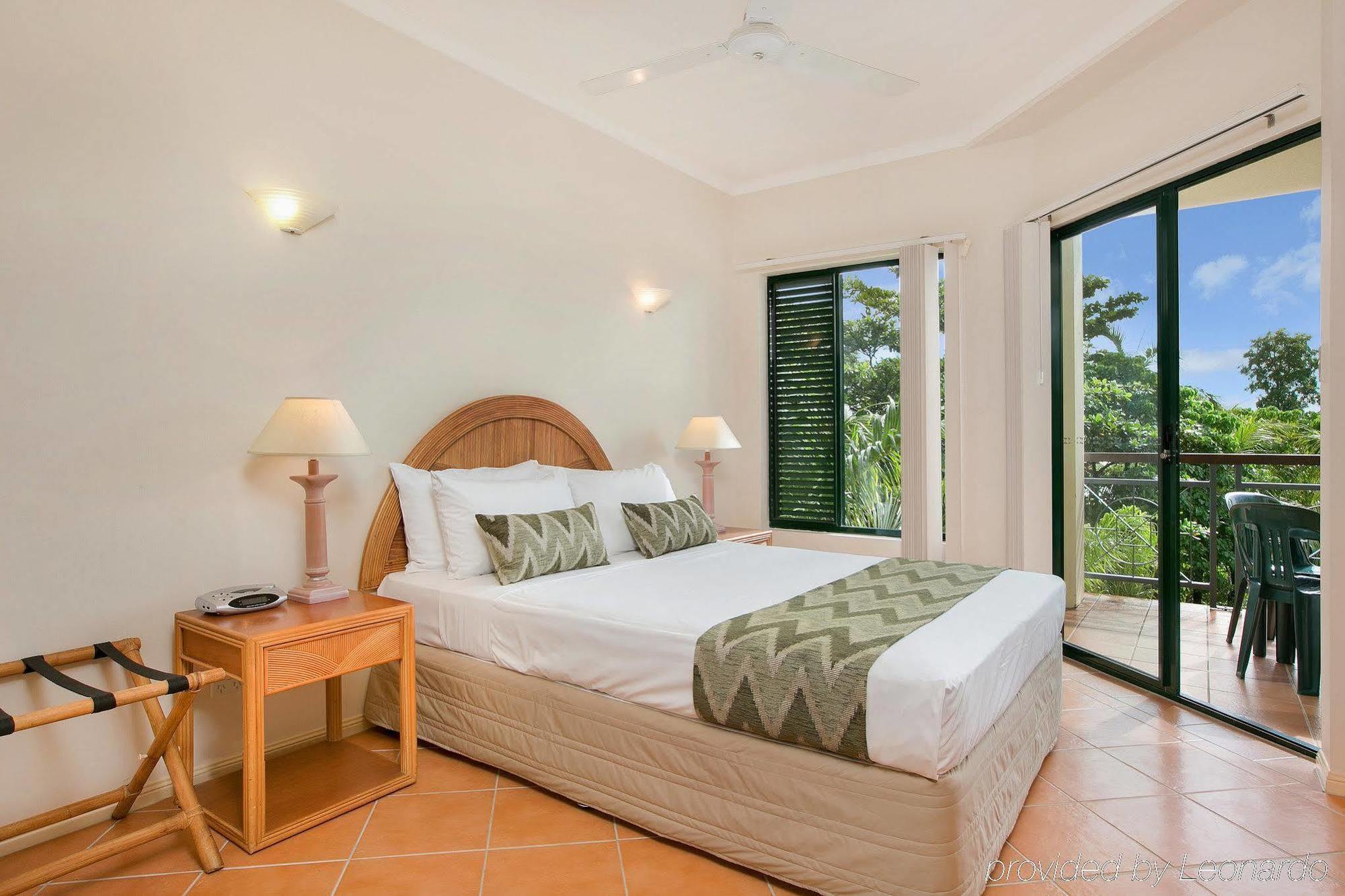 Tropic Towers Apartments Cairns Eksteriør bilde