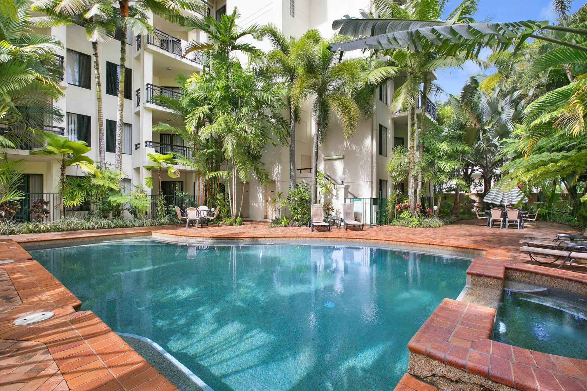 Tropic Towers Apartments Cairns Eksteriør bilde